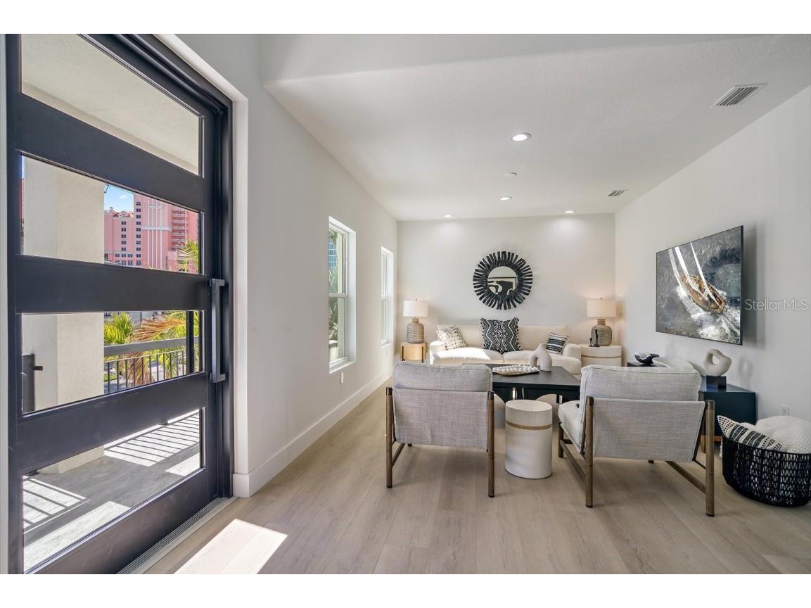 116 Devon Drive Clearwater Beach FL 33767 - CLEARWATER MARINA TB8414077 image2