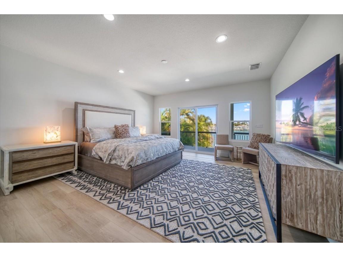 116 Devon Drive Clearwater Beach FL 33767 - CLEARWATER MARINA TB8414077 image32