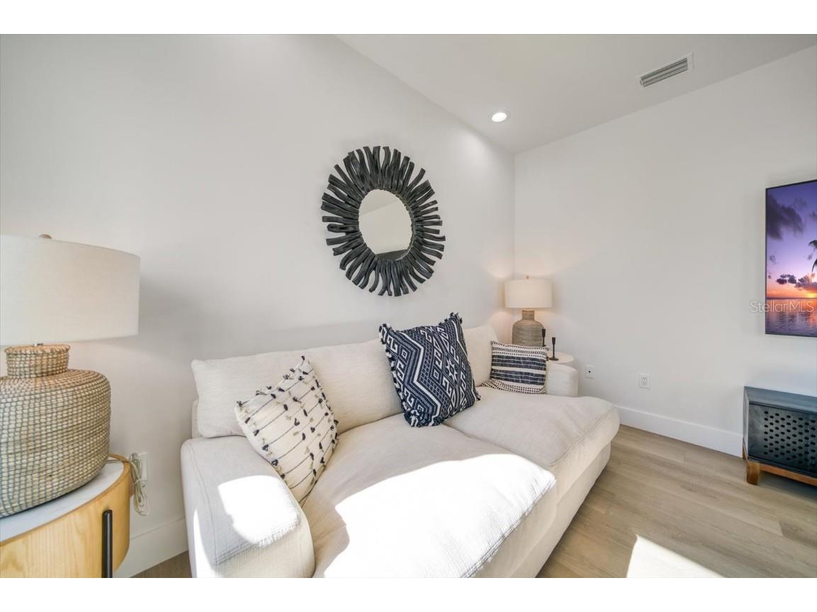 116 Devon Drive Clearwater Beach FL 33767 - CLEARWATER MARINA TB8414077 image8