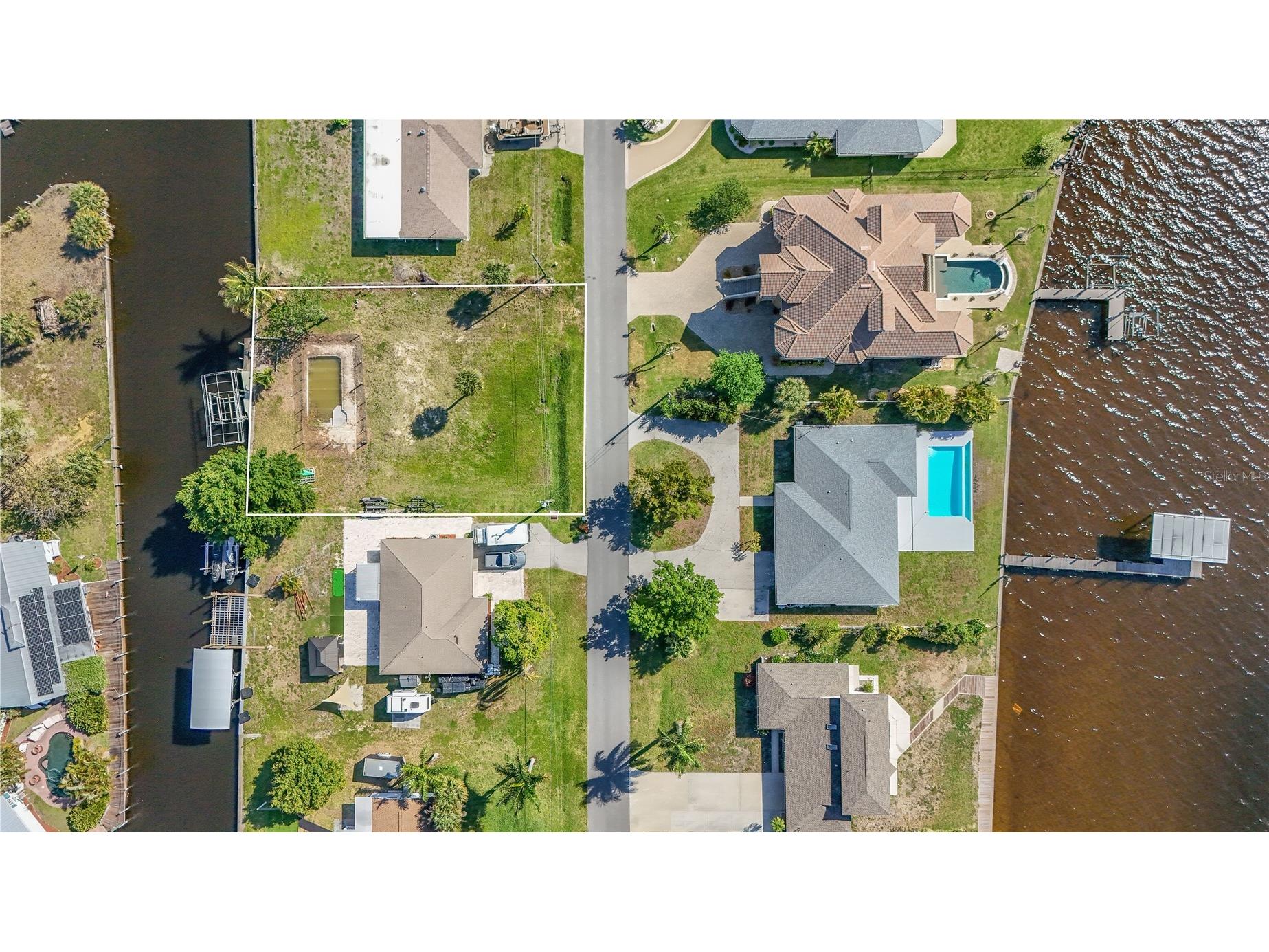 116 E North Shore Avenue North Fort Myers FL 33917 C7525410 image3