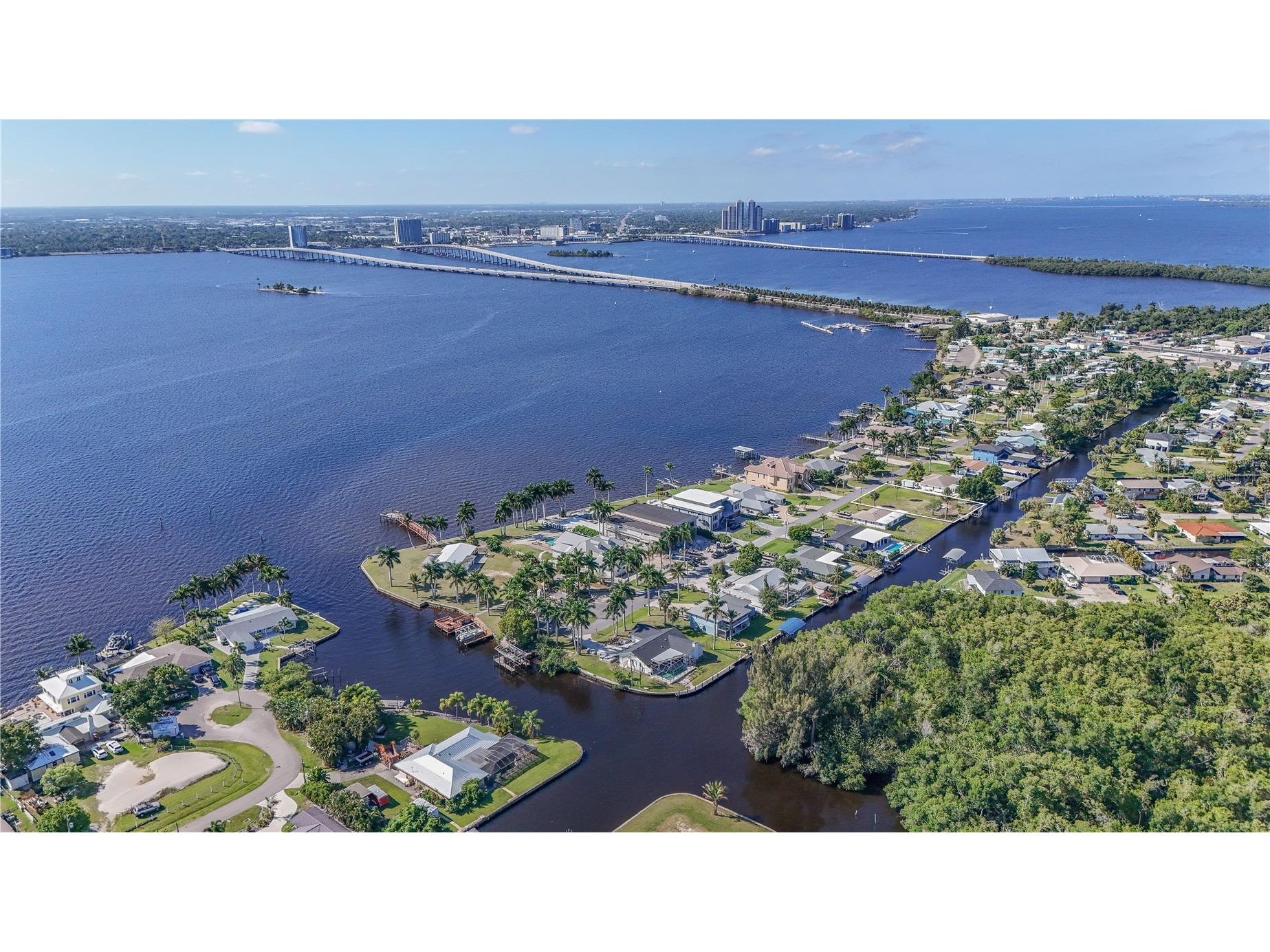 116 E North Shore Avenue North Fort Myers FL 33917 C7525410 image6