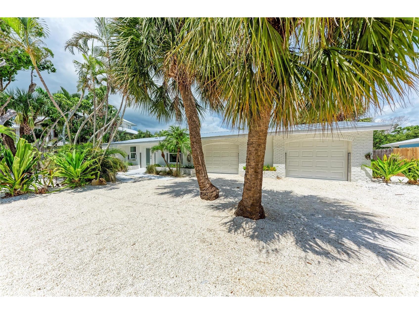 116 Hammock Road Anna Maria FL 34216 A4675510 image1