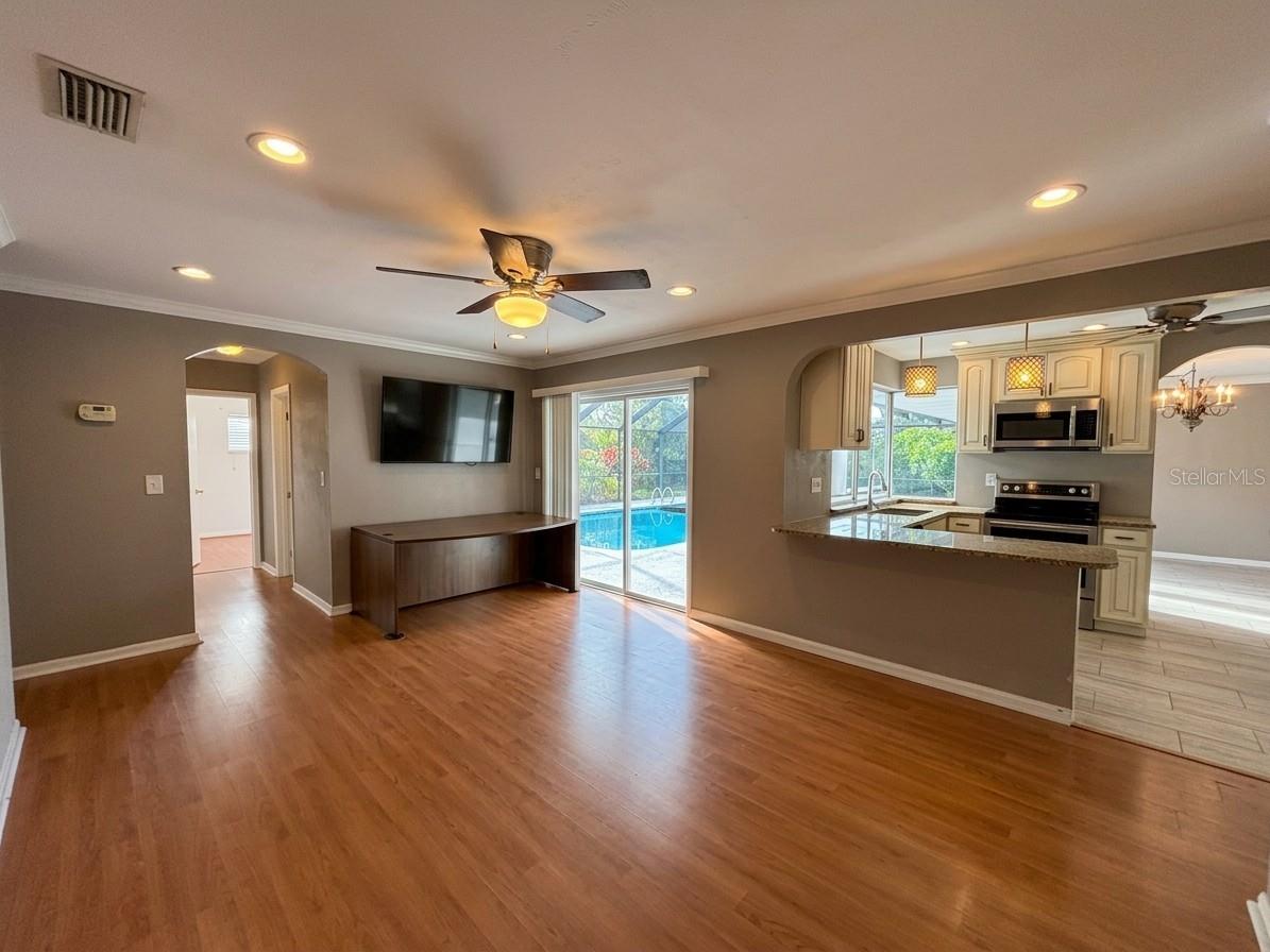 116 Holmes Place Winter Haven FL 33884 P4938445 image9