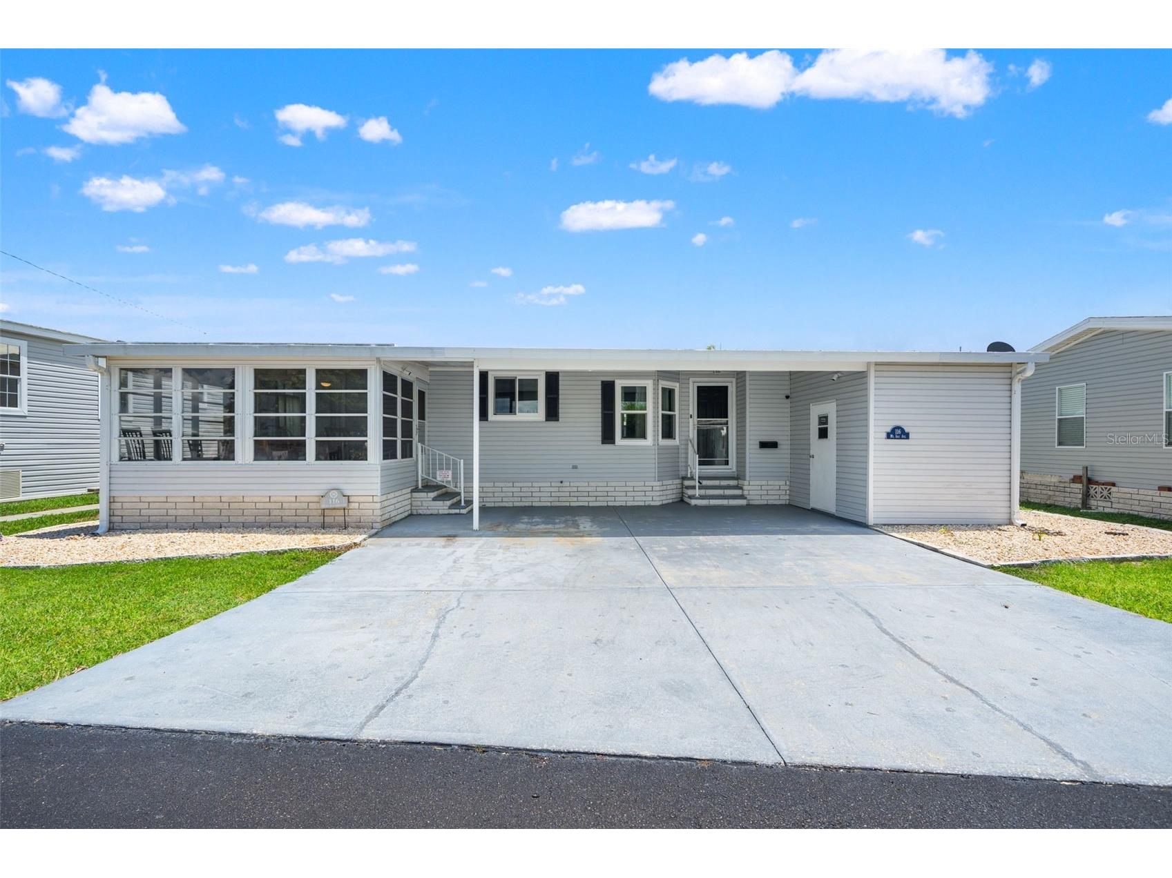 116 Mount Isle Avenue NE #116 Saint Petersburg FL 33702 - TAMPA BAY TB8526406 image1