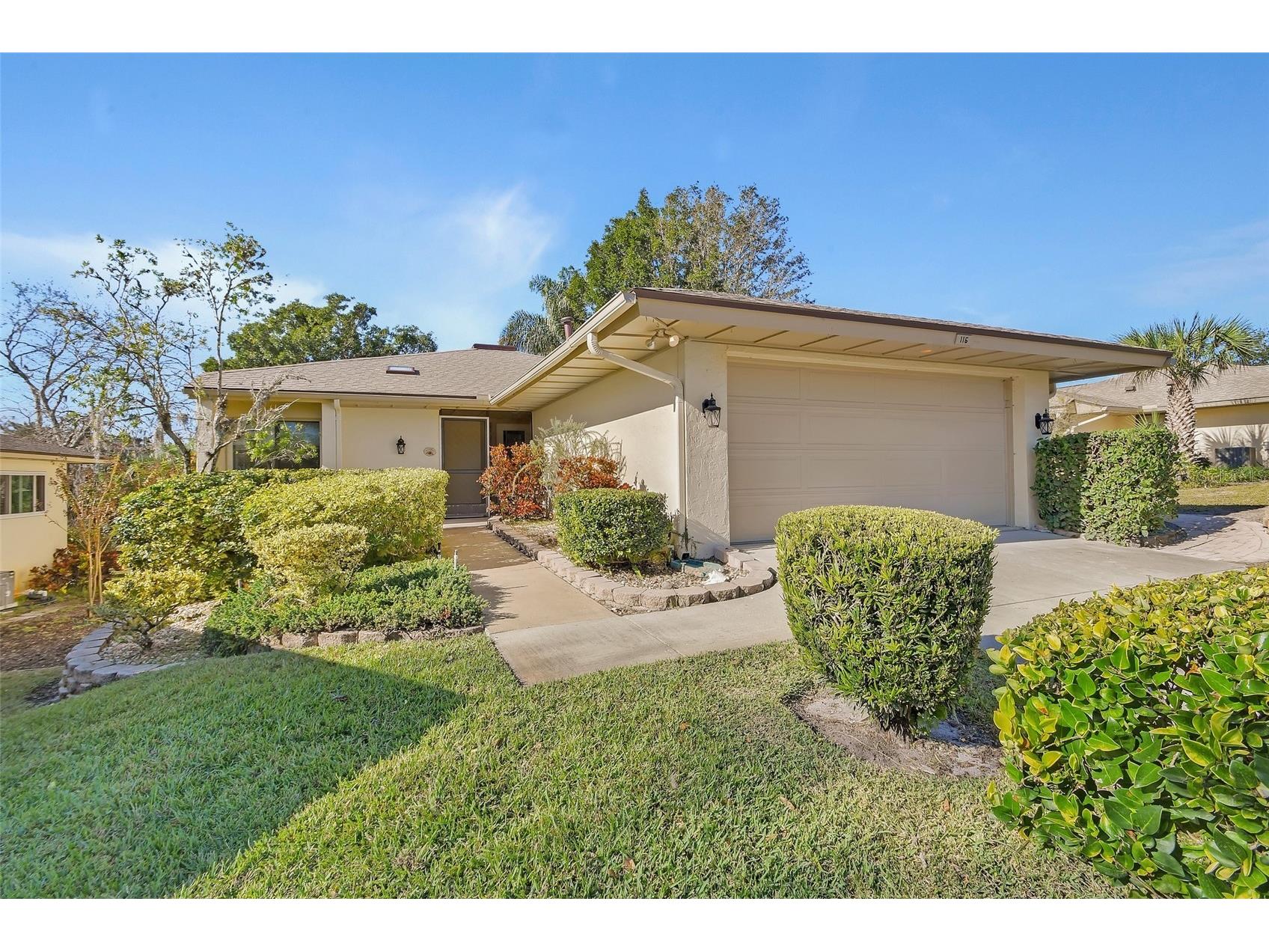 116 Oakmont Lane New Smyrna Beach FL 32168 V4946233 image1