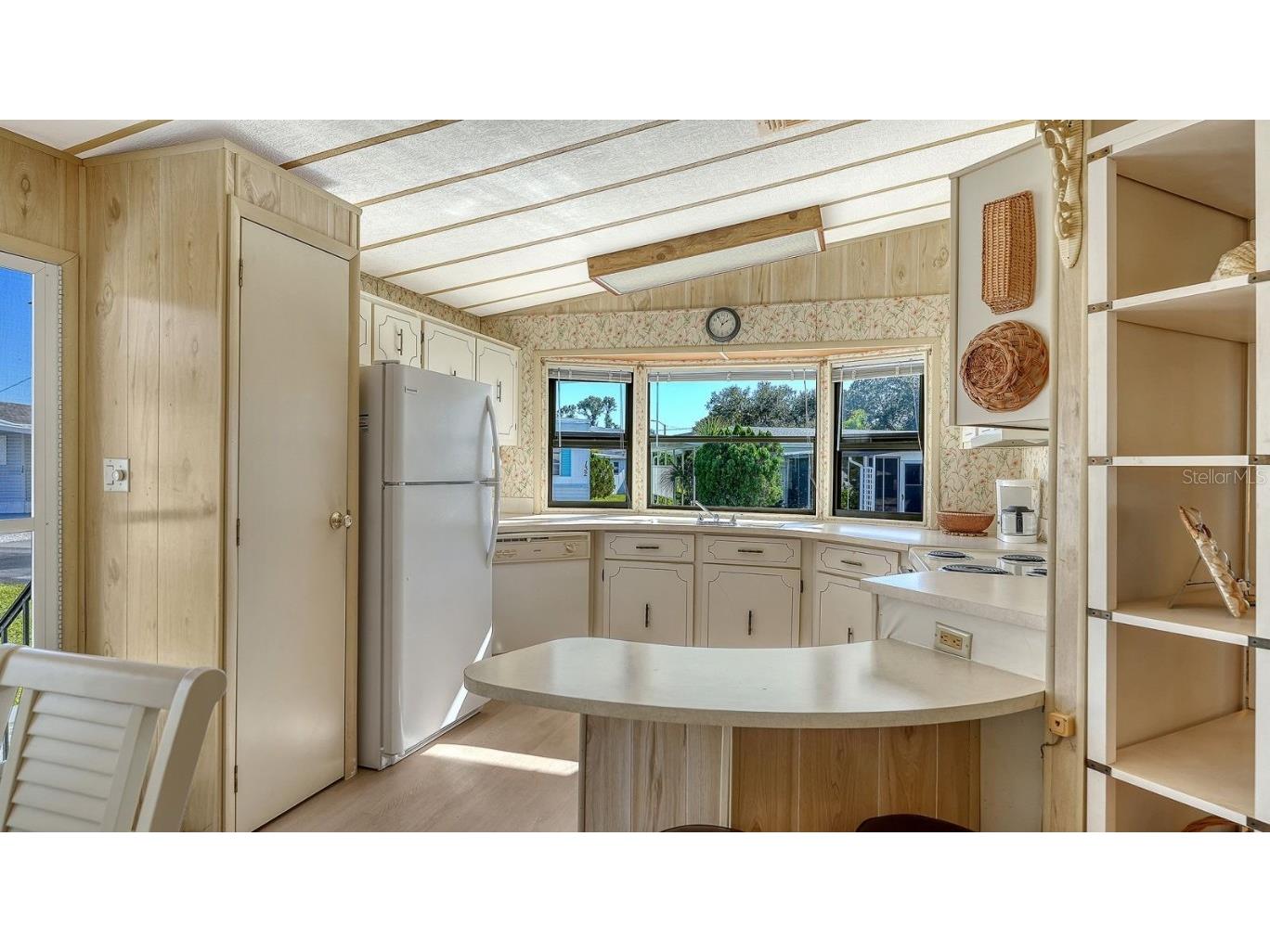 116 Southwinds Drive Sarasota FL 34231 A4672428 image11