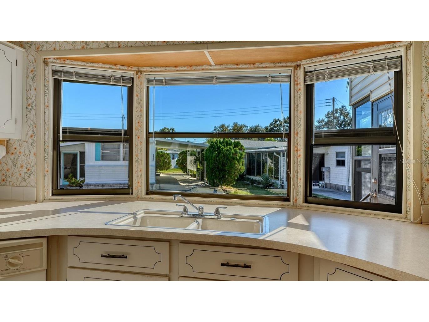 116 Southwinds Drive Sarasota FL 34231 A4672428 image13