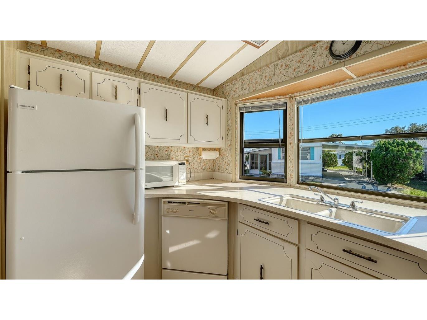 116 Southwinds Drive Sarasota FL 34231 A4672428 image14