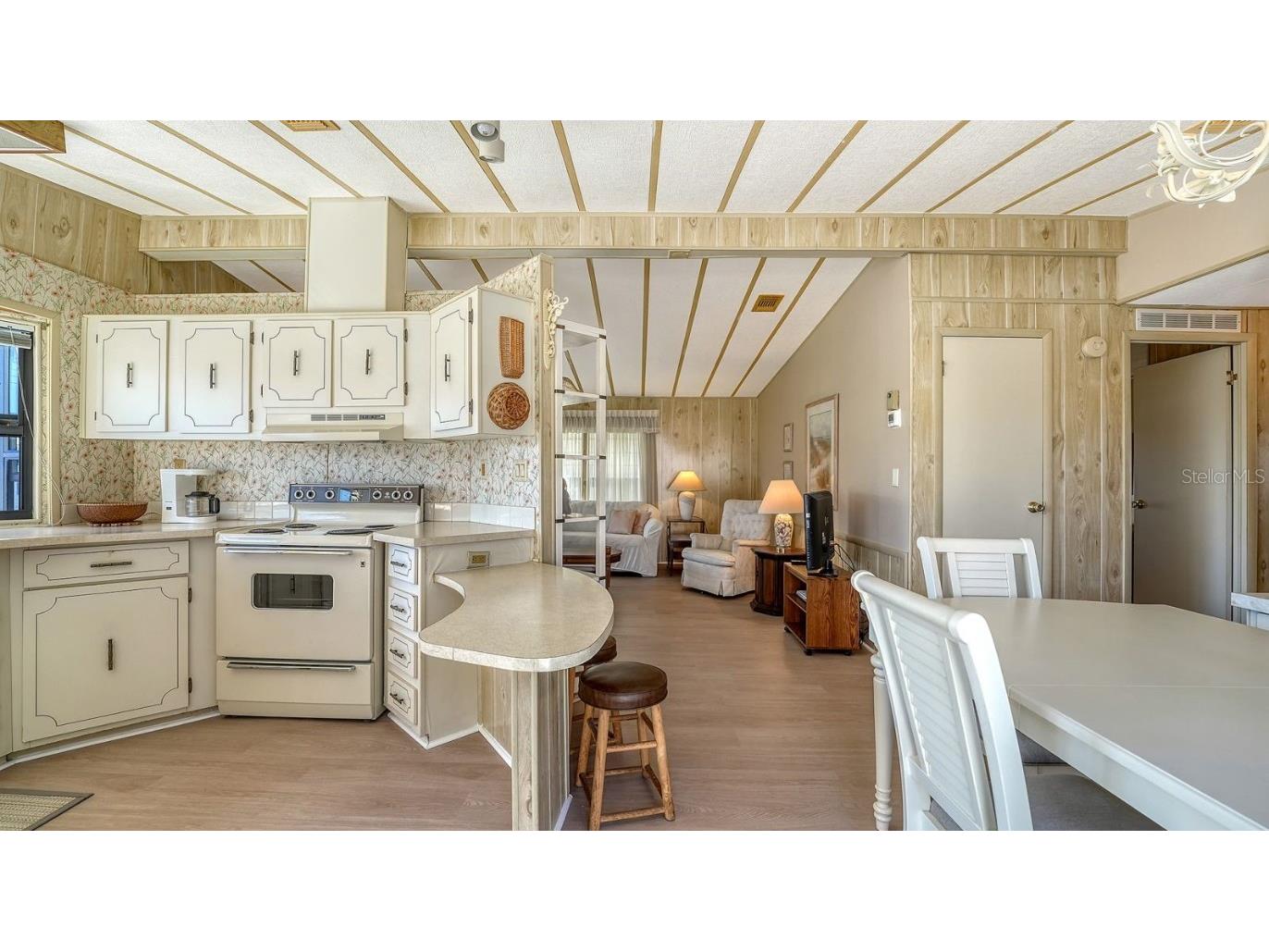 116 Southwinds Drive Sarasota FL 34231 A4672428 image7