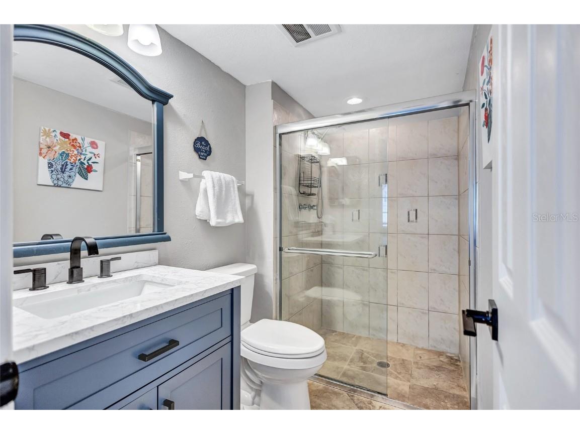 116 Vista Hermosa Circle #106C Sarasota FL 34242 A4661867 image16