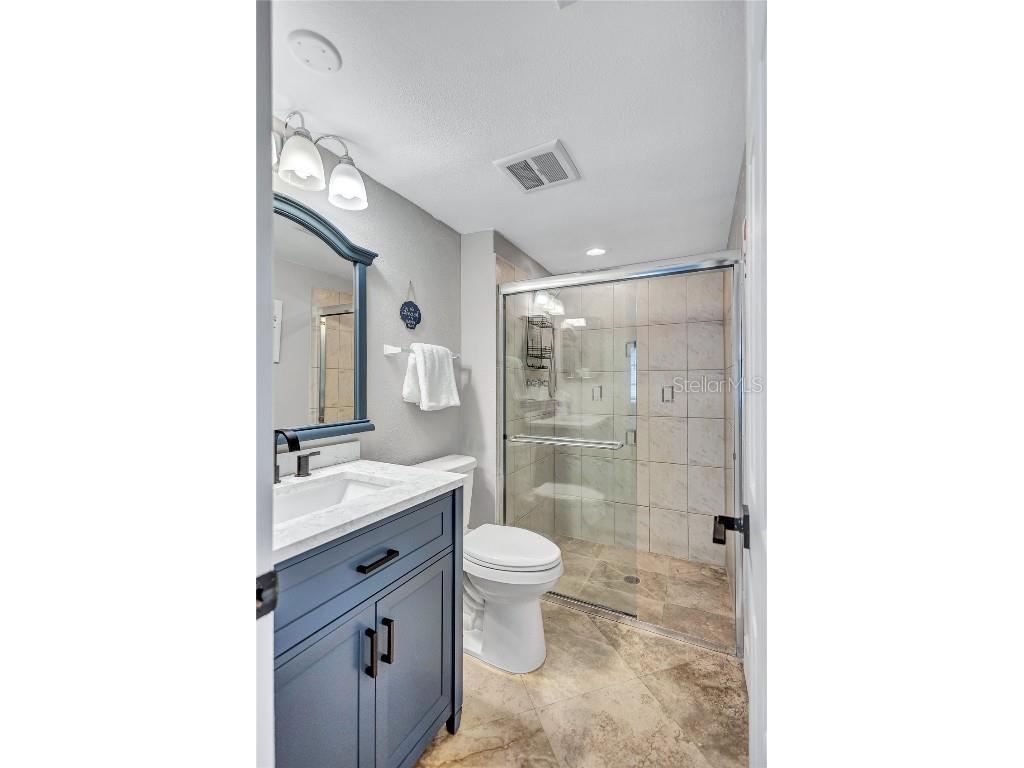 116 Vista Hermosa Circle #106C Sarasota FL 34242 A4661867 image17