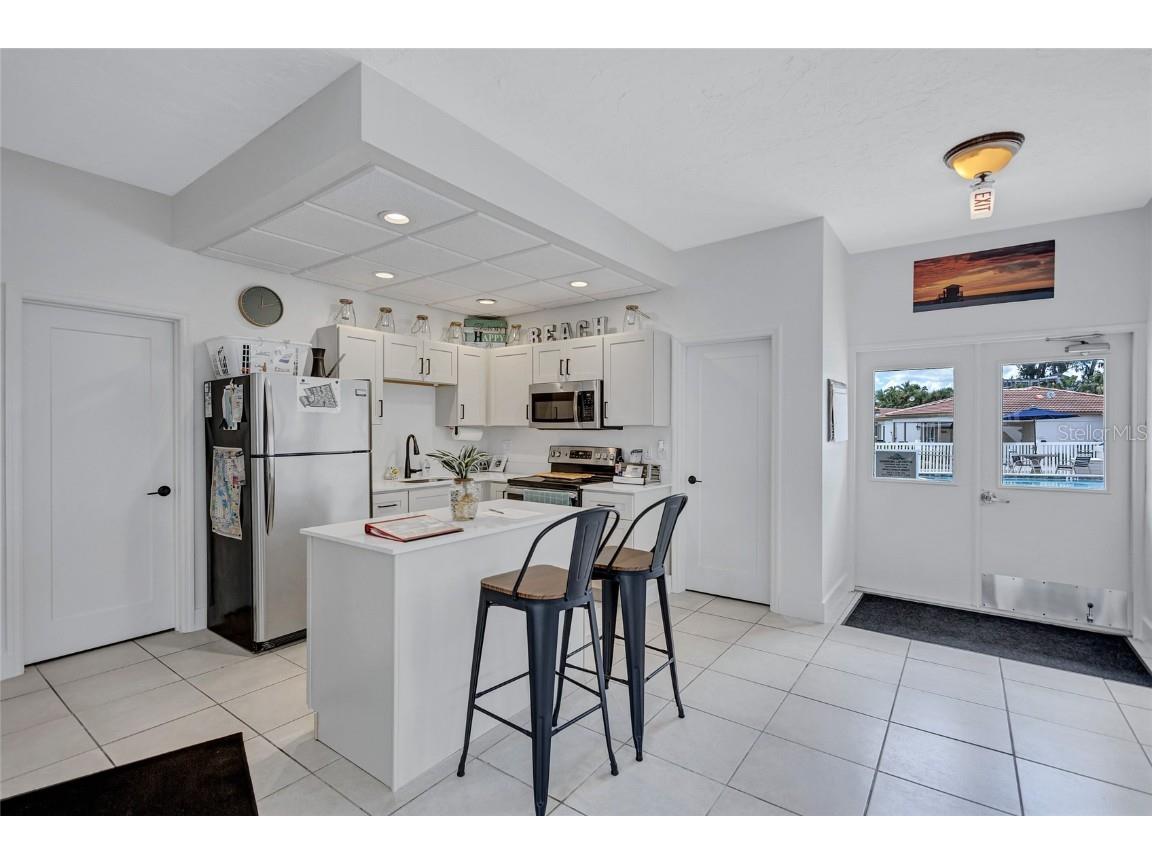 116 Vista Hermosa Circle #106C Sarasota FL 34242 A4661867 image25