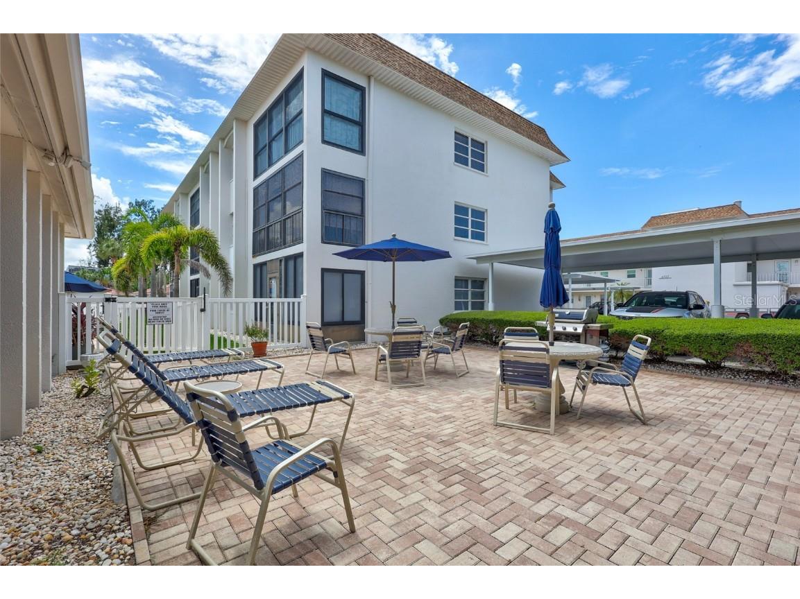 116 Vista Hermosa Circle #106C Sarasota FL 34242 A4661867 image29