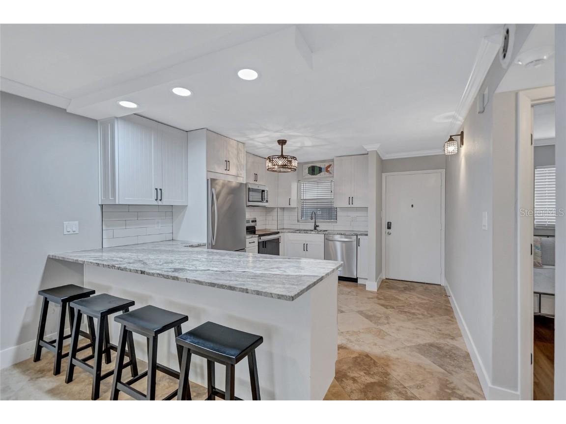 116 Vista Hermosa Circle #106C Sarasota FL 34242 A4661867 image3