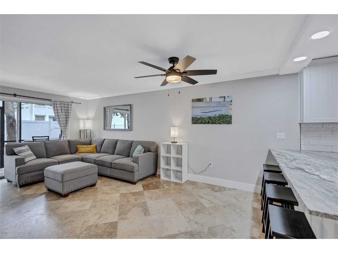 116 Vista Hermosa Circle #106C Sarasota FL 34242 A4661867 image8