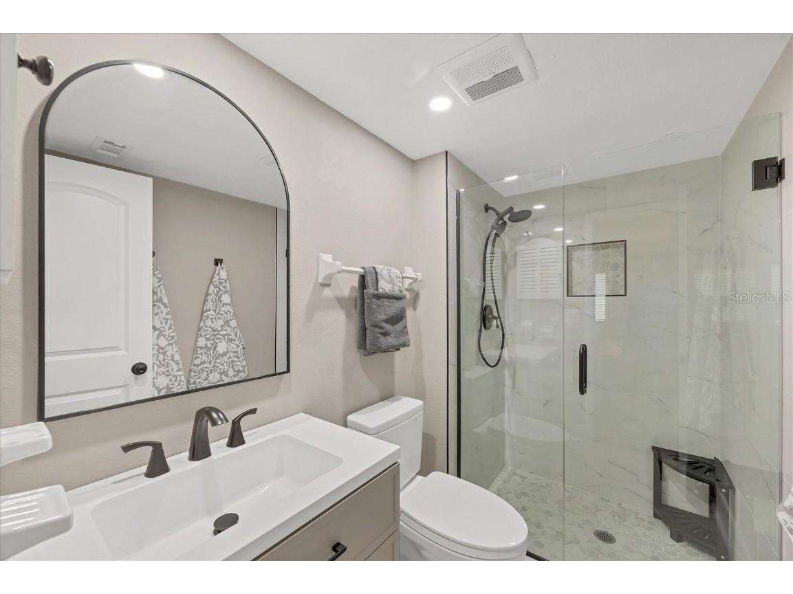 116 Vista Hermosa Circle #108C Sarasota FL 34242 N6140823 image14