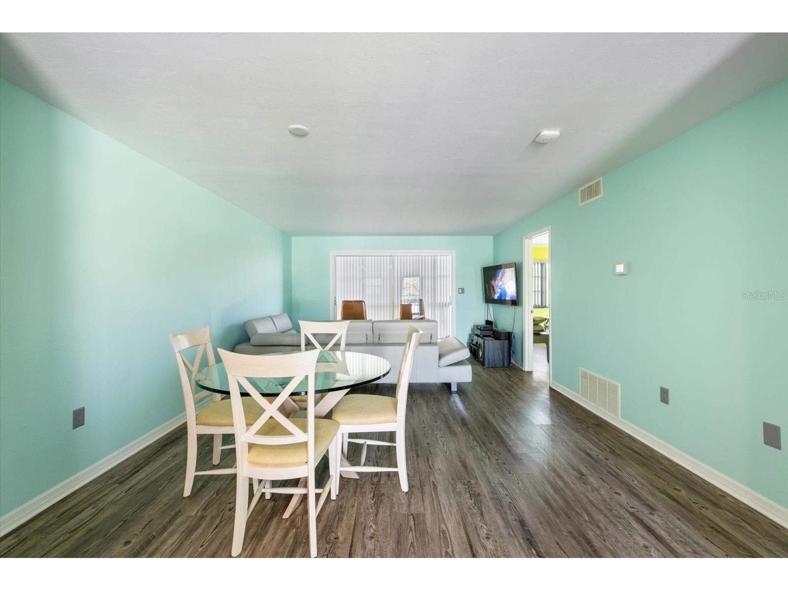 116 Vista Hermosa Circle #204C Sarasota FL 34242 A4693969 image14