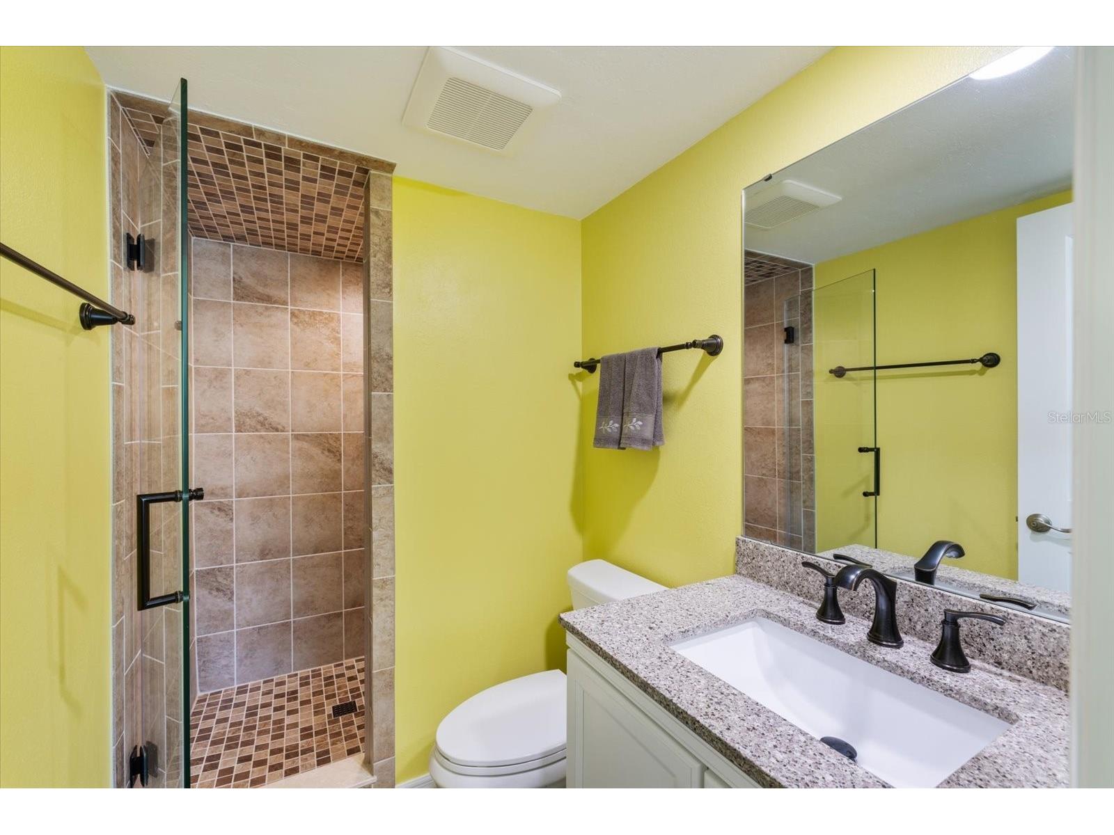 116 Vista Hermosa Circle #204C Sarasota FL 34242 A4693969 image26