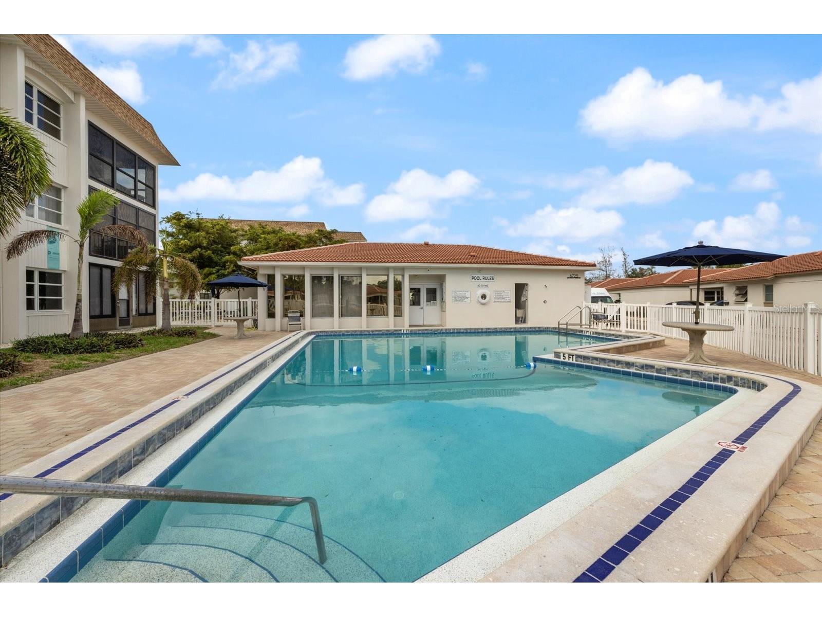 116 Vista Hermosa Circle #204C Sarasota FL 34242 A4693969 image37