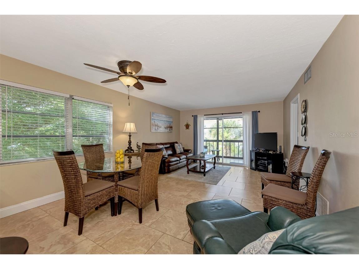 116 Vista Hermosa Circle #210C Sarasota FL 34242 A4578083 image13