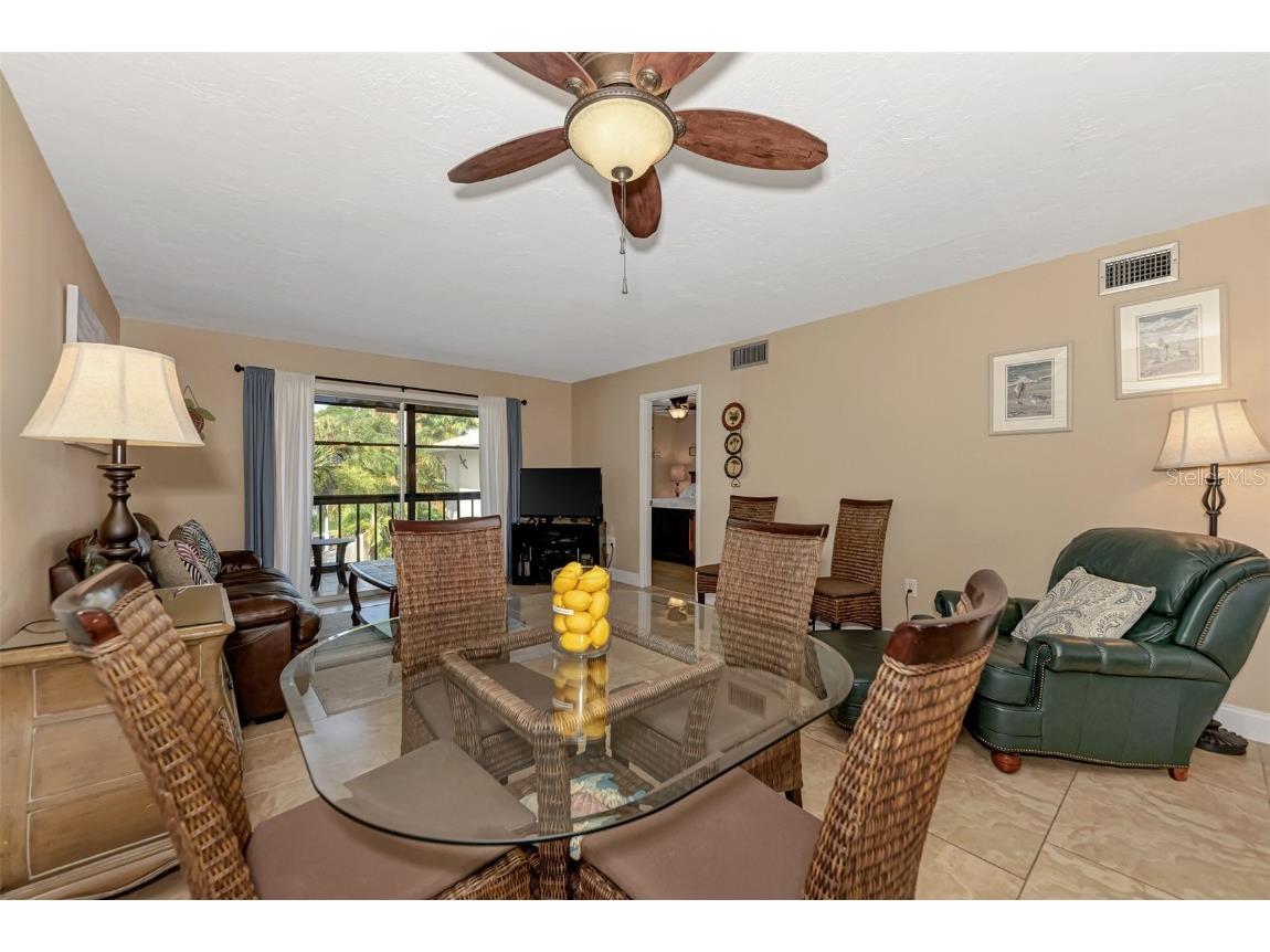 116 Vista Hermosa Circle #210C Sarasota FL 34242 A4578083 image16