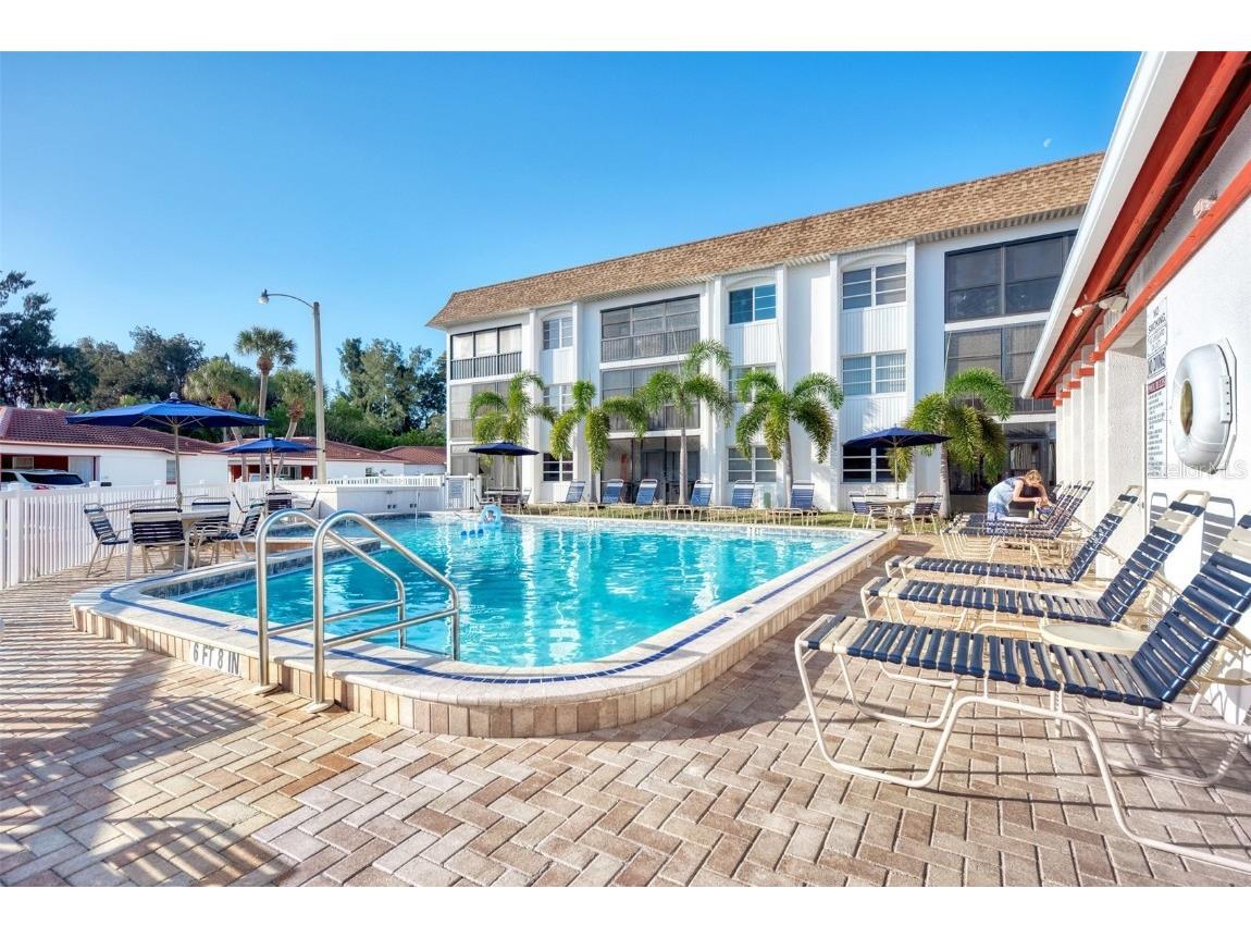 116 Vista Hermosa Circle #210C Sarasota FL 34242 A4578083 image33