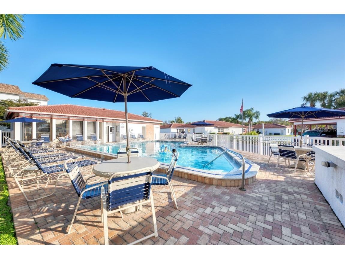 116 Vista Hermosa Circle #210C Sarasota FL 34242 A4578083 image34