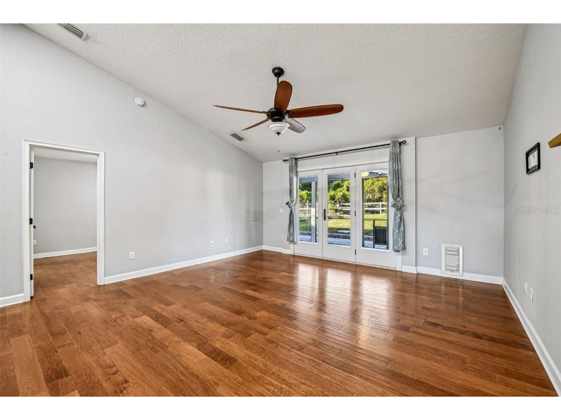 116 W 5th Street Chuluota FL 32766 TB8448254 image3