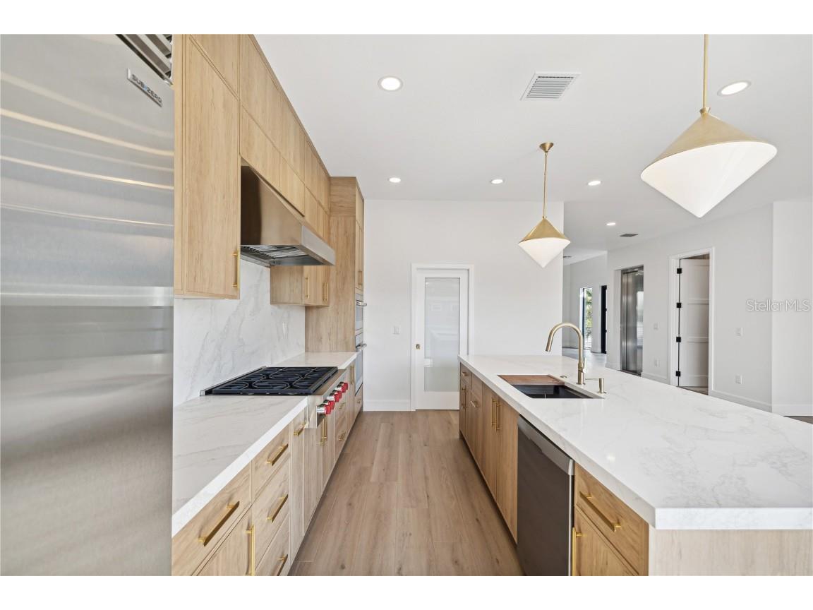 116 Wimbledon Court Redington Shores FL 33708 L4948173 image6