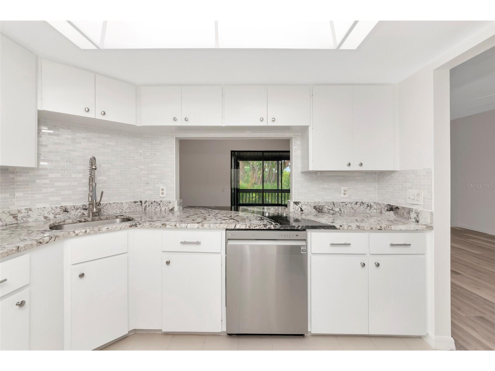 116 Woodland Place #116 Osprey FL 34229 A4696616 image12