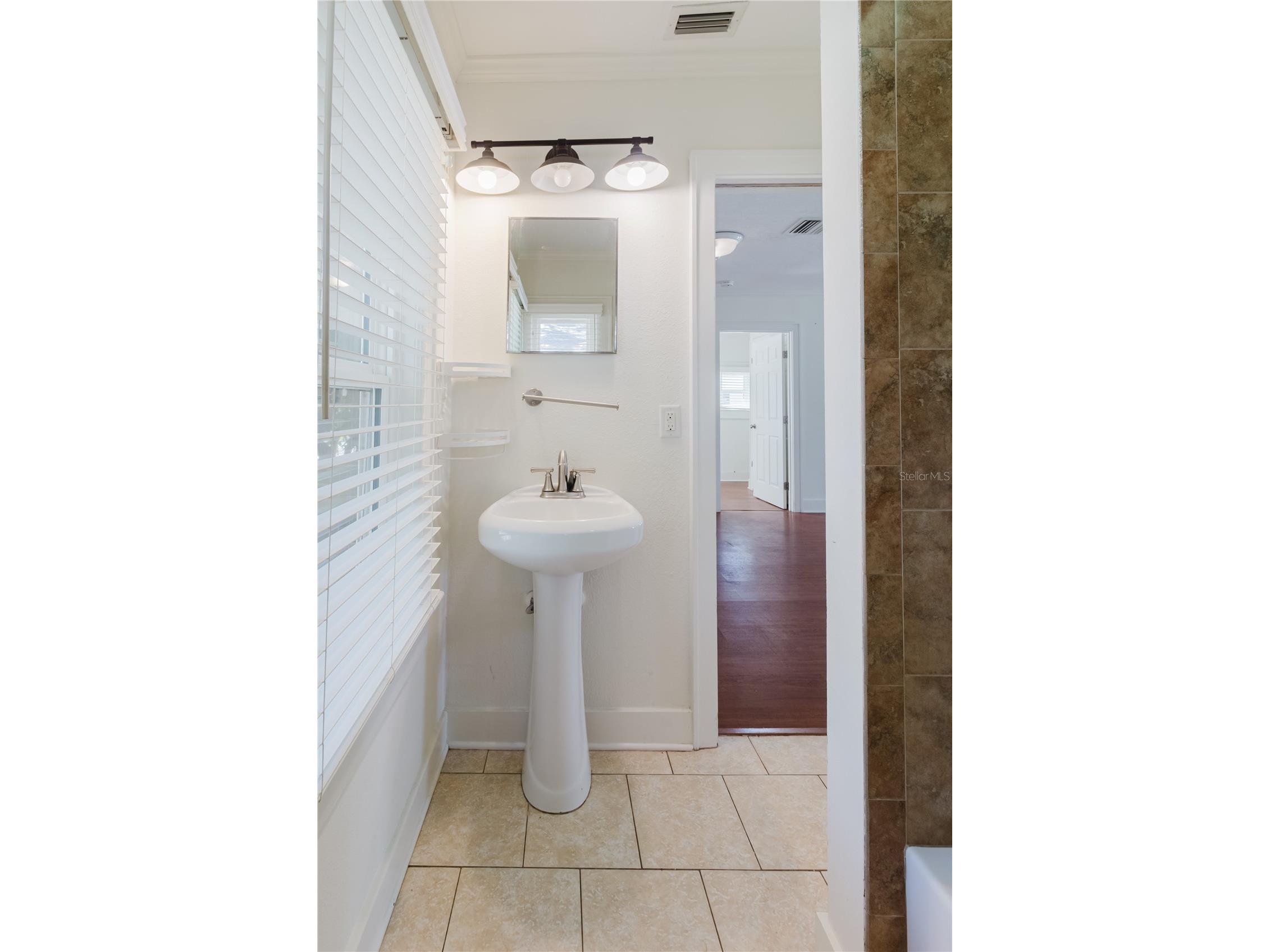 1160 Grove Street Clearwater FL 33755 TB8485137 image12