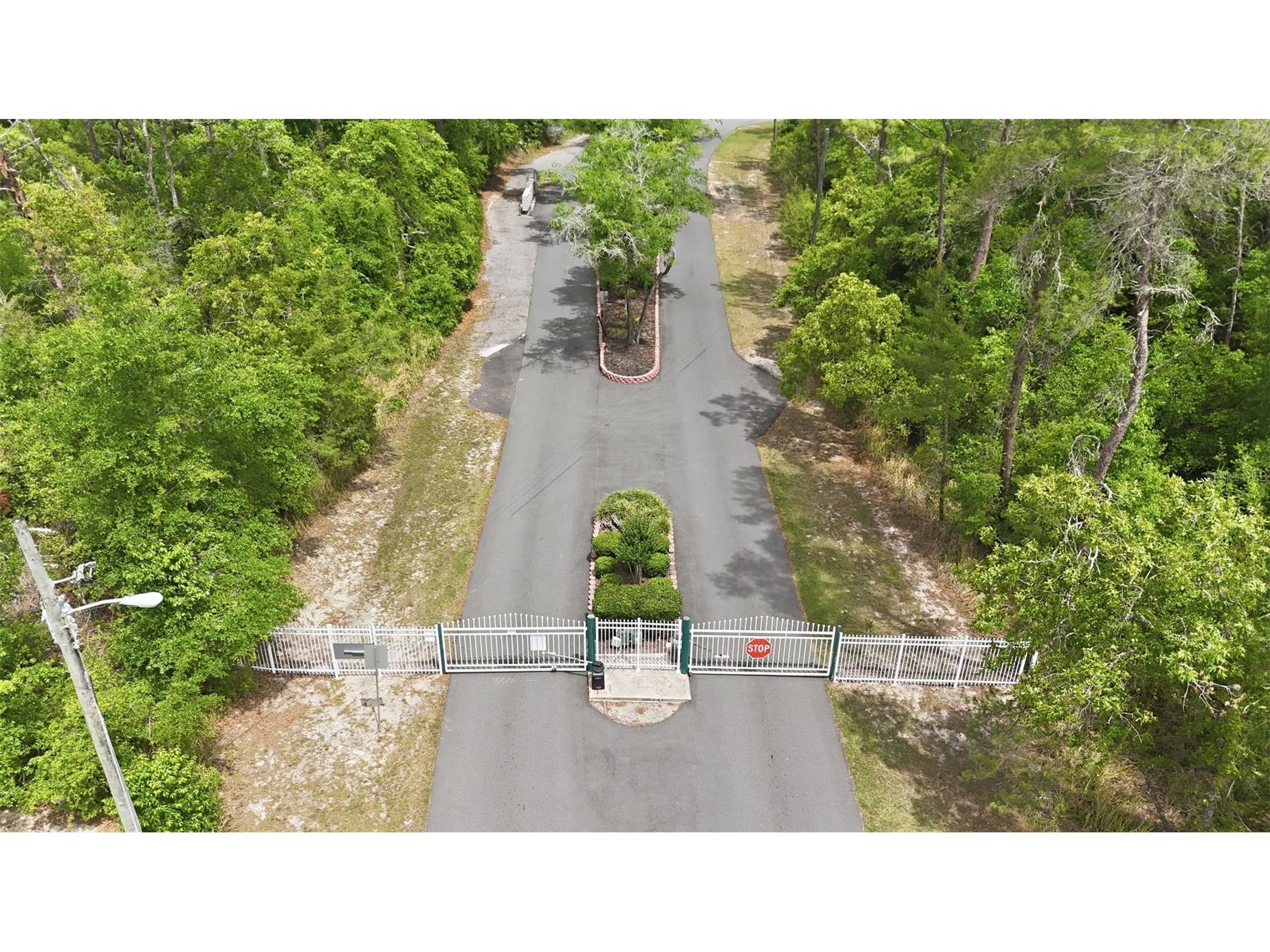 1160 NE 130th Terrace Silver Springs FL 34488 - LAKE WALDENA G5111032 image4