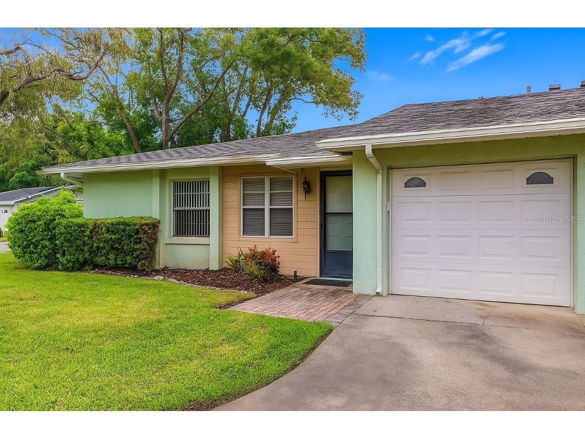 1160 Orange Tree Circle W #D Palm Harbor FL 34684 TB8429075 image1