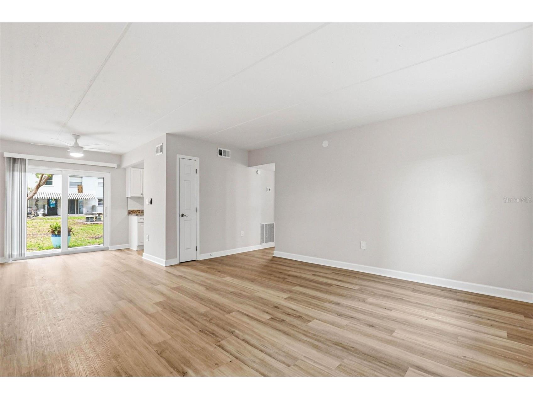 1160 Rue Des Rois #1B South Pasadena FL 33707 TB8494800 image2