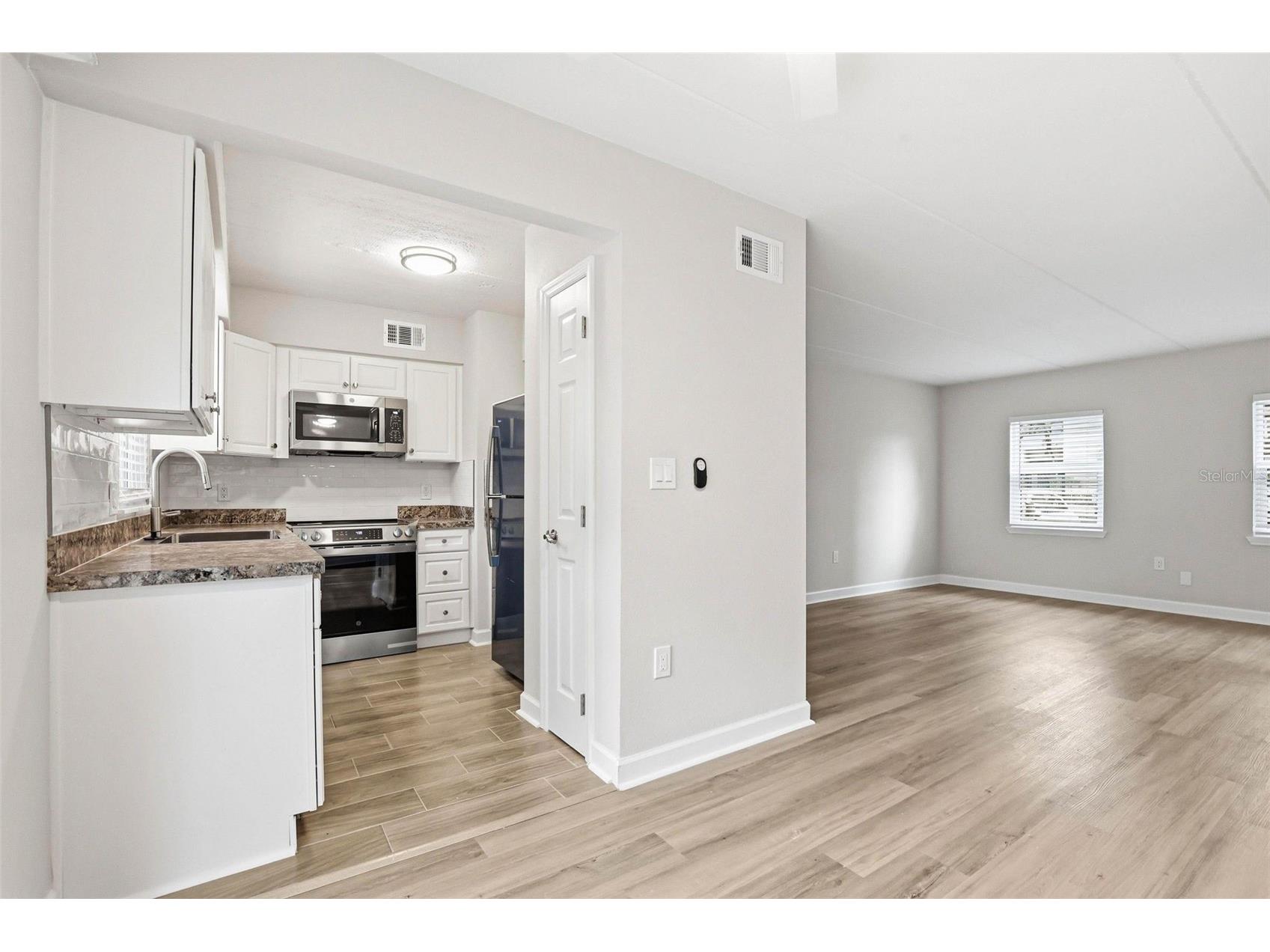 1160 Rue Des Rois #1B South Pasadena FL 33707 TB8494800 image7