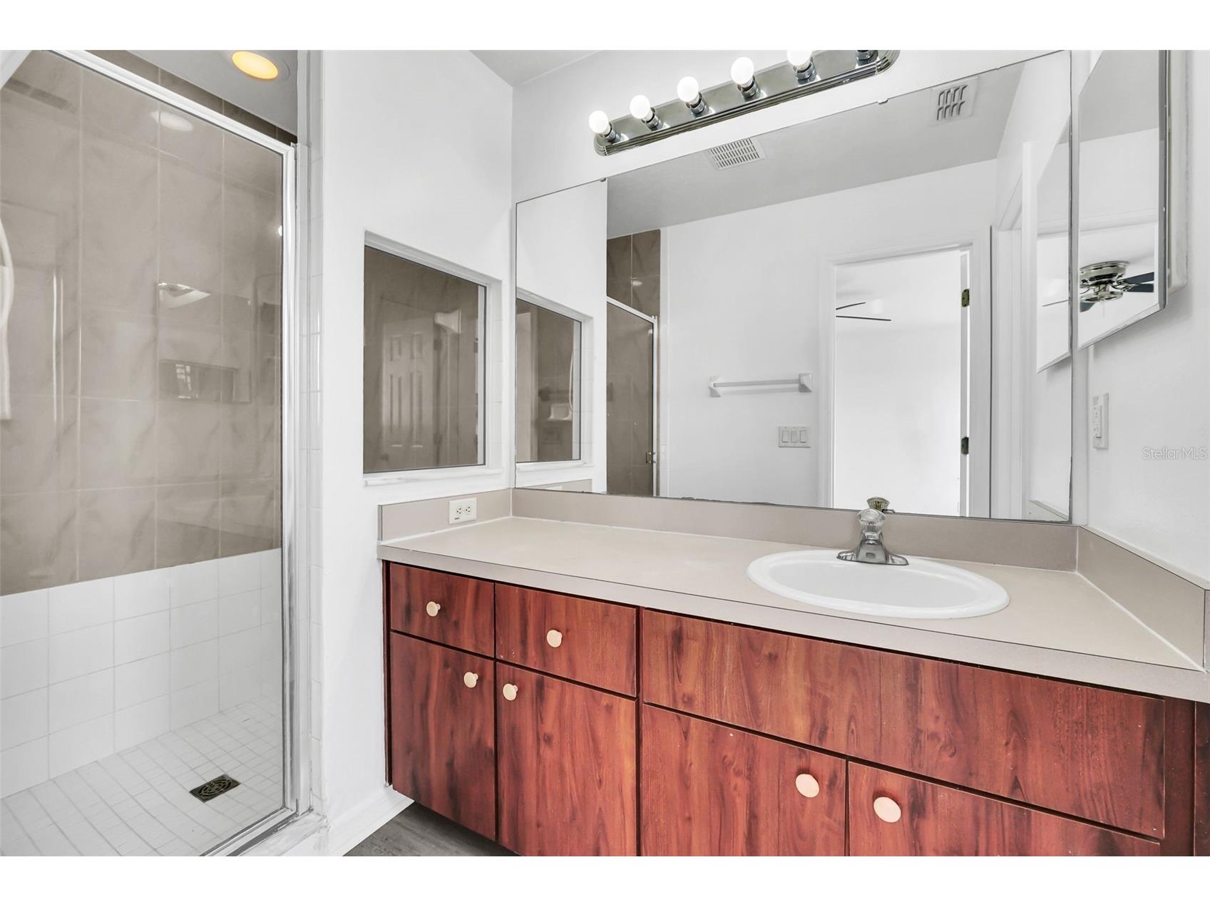 1160 S Beach Circle Kissimmee FL 34746 O6392680 image15