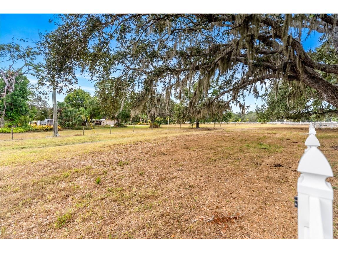 1160 Wagon Wheel Drive Sarasota FL 34240 A4673997 image57