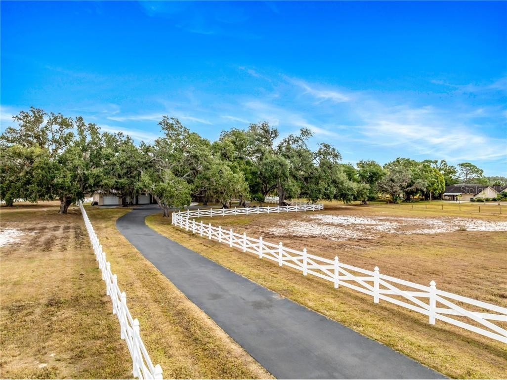 1160 Wagon Wheel Drive Sarasota FL 34240 A4673997 image6