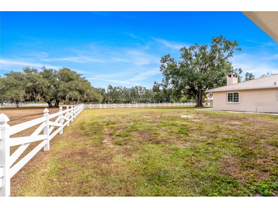 1160 Wagon Wheel Drive Sarasota FL 34240 A4673997 image7