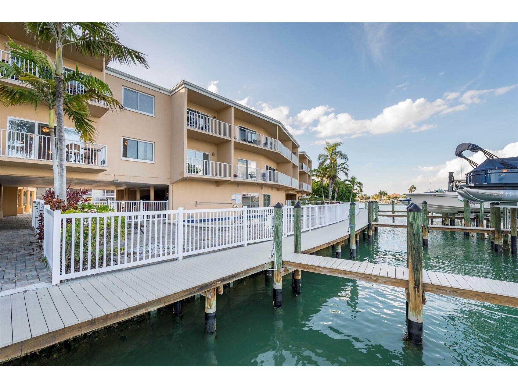 11605 3rd Street E #207 Treasure Island FL 33706 TB8473617 image26