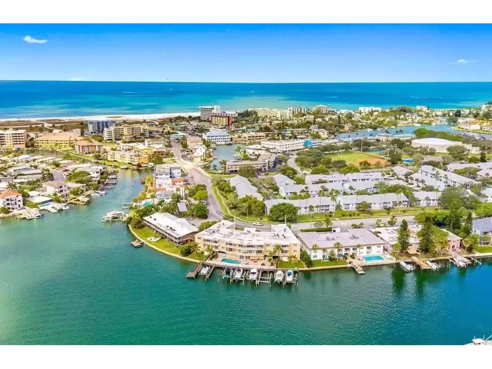 11605 3rd Street E #305 Treasure Island FL 33706 - ICW-BOCA CIEGA BAY TB8455217 image1