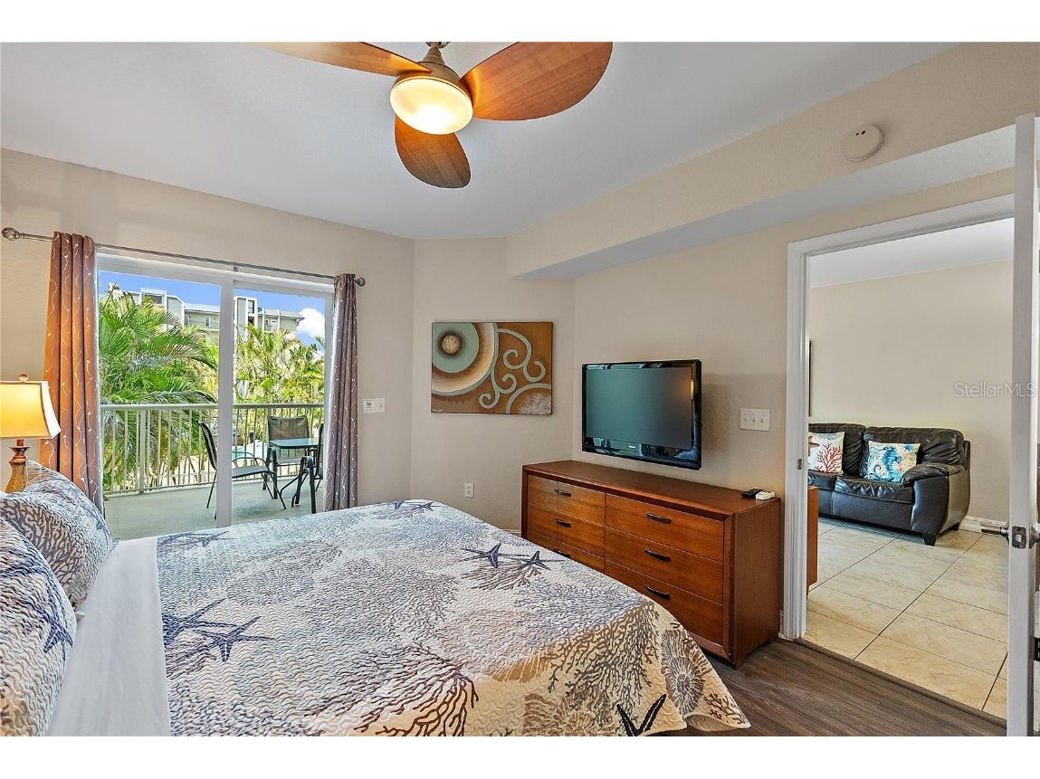 11605 Gulf Boulevard #203 Treasure Island FL 33706 TB8372162 image12