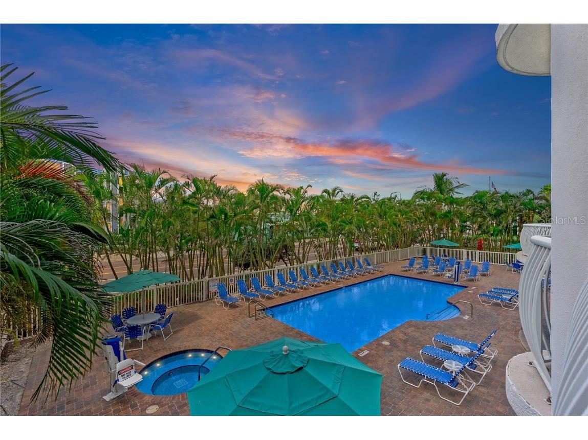 11605 Gulf Boulevard #203 Treasure Island FL 33706 TB8372162 image2