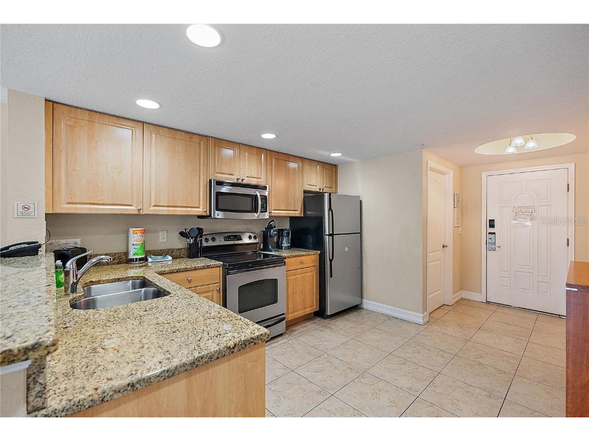 11605 Gulf Boulevard #203 Treasure Island FL 33706 TB8372162 image20