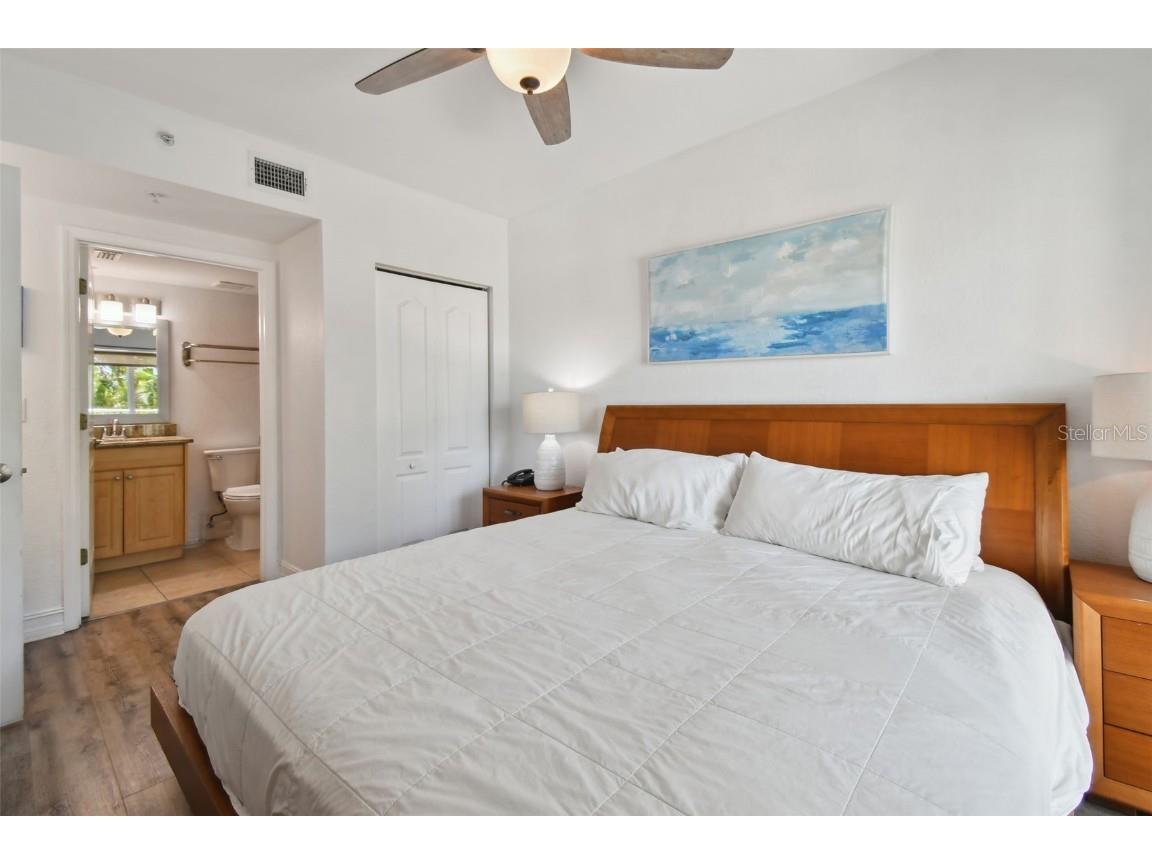 11605 Gulf Boulevard #208 Treasure Island FL 33706 TB8455155 image17