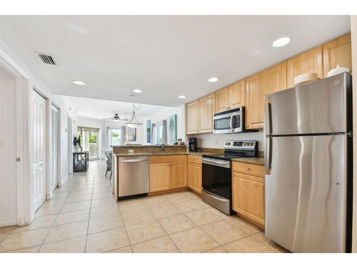 11605 Gulf Boulevard #208 Treasure Island FL 33706 TB8455155 image9