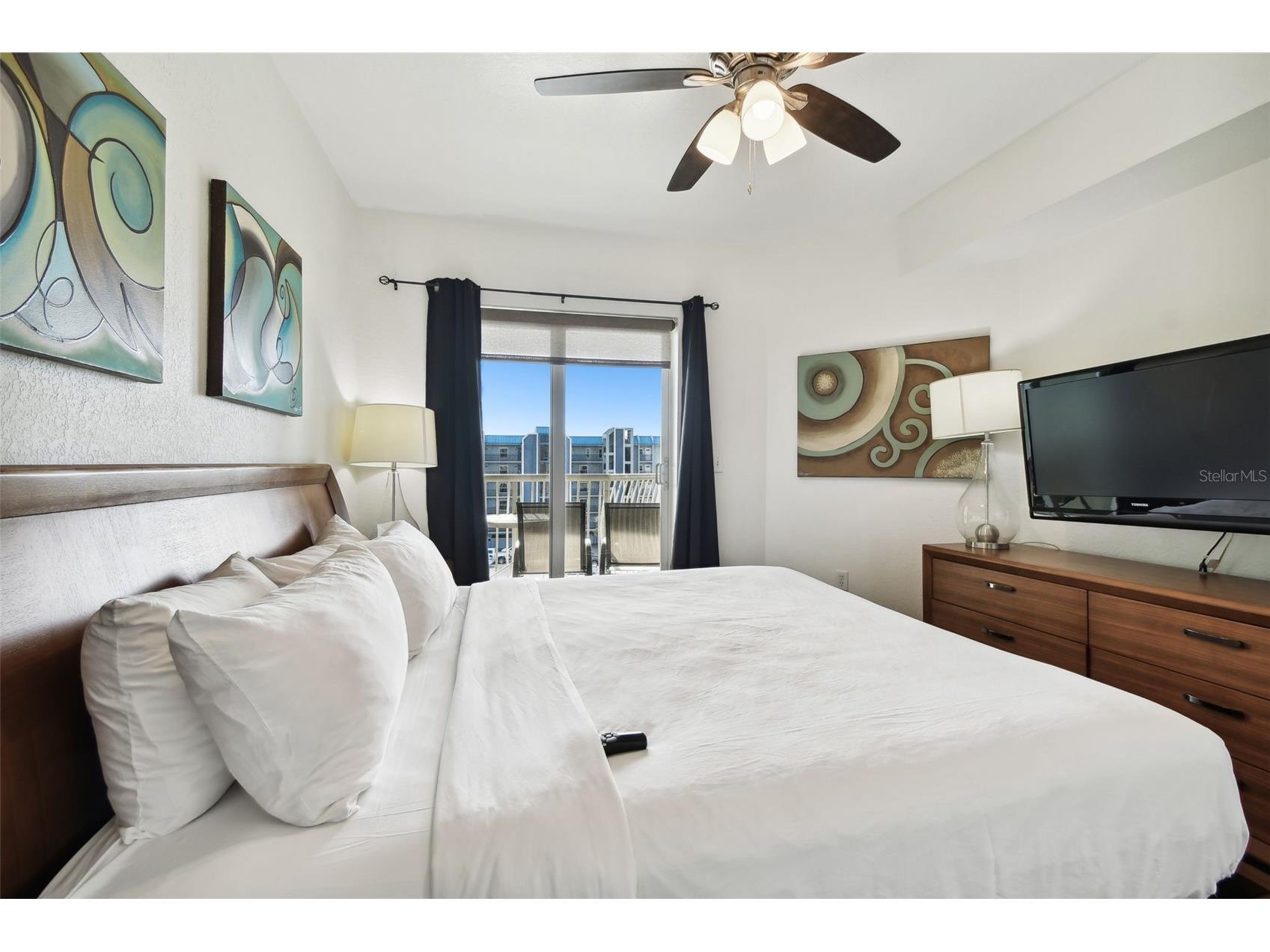11605 Gulf Boulevard #402 Treasure Island FL 33706 - GULF OF MEXICO TB8401616 image24