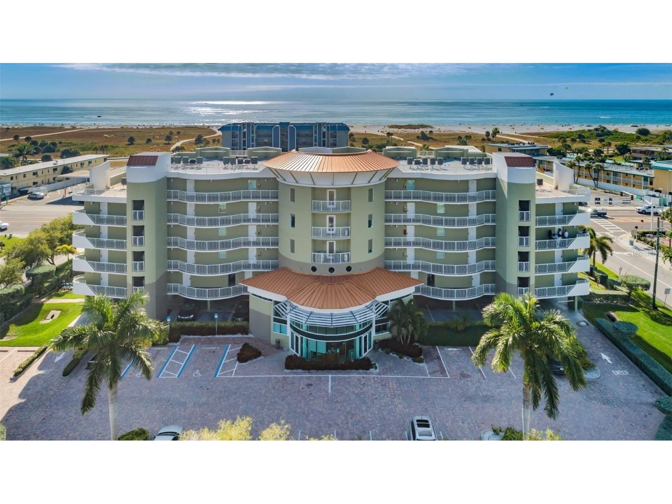 11605 Gulf Boulevard #405 Treasure Island FL 33706 U8191009 image1