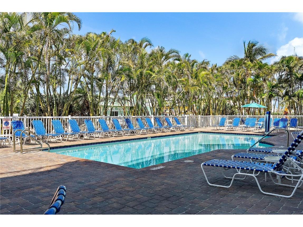 11605 Gulf Boulevard #408 Treasure Island FL 33706 - GULF OF MEXICO TB8406703 image35