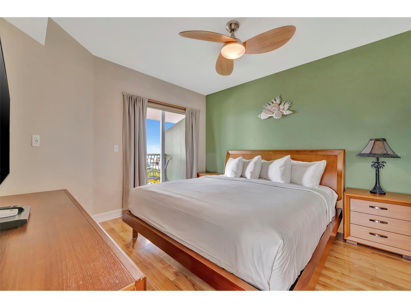 11605 Gulf Boulevard #501 Treasure Island FL 33706 - GULF OF MEXICO TB8476615 image35